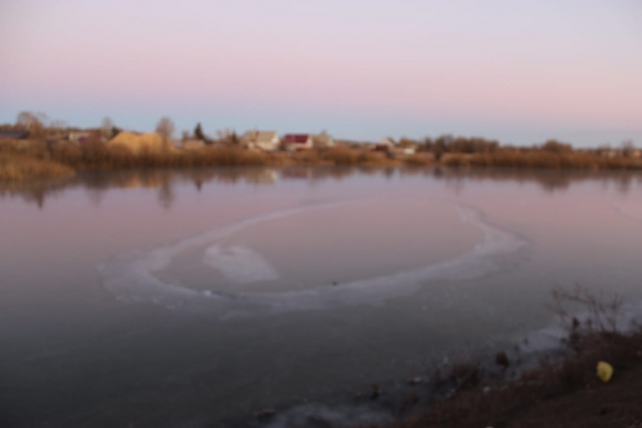 Под Саратовом дети нашли вмерзший в лед труп мужчины