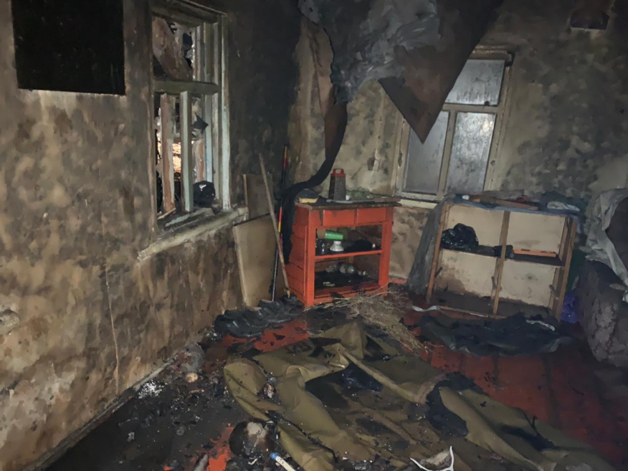 В Балашовском районе мужчина сгорел, сидя за столом