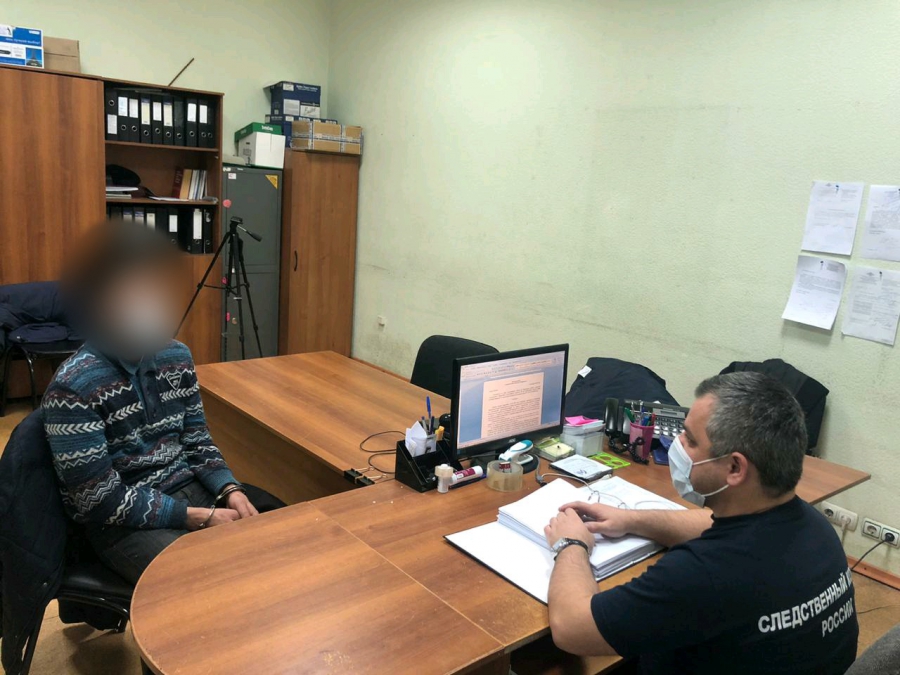 Суд арестовал саратовца за изнасилование девочки на улице