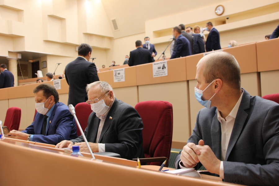 Саратовские депутаты завели в бюджет 330 миллионов рублей на строительство скоростного трамвая