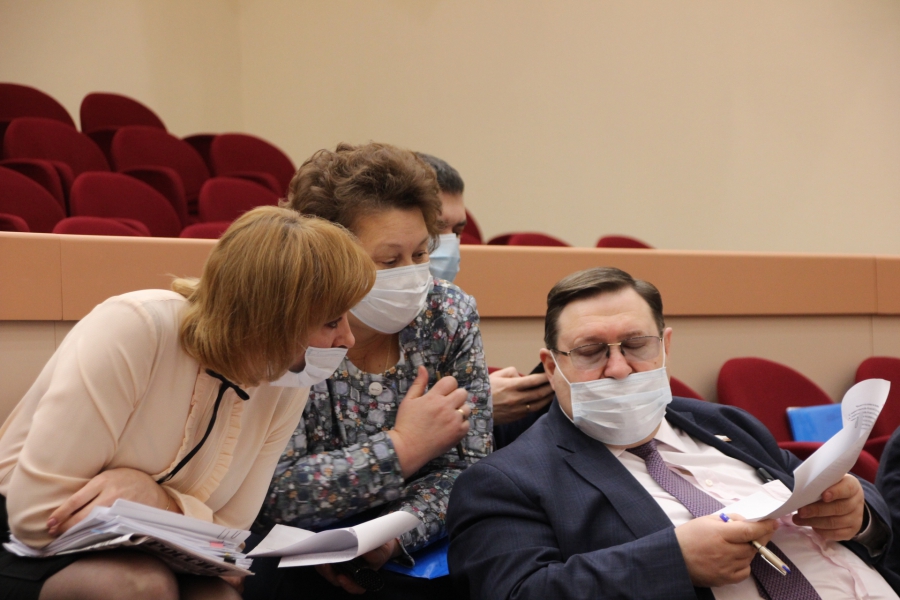 Саратовские депутаты завели в бюджет 330 миллионов рублей на строительство скоростного трамвая