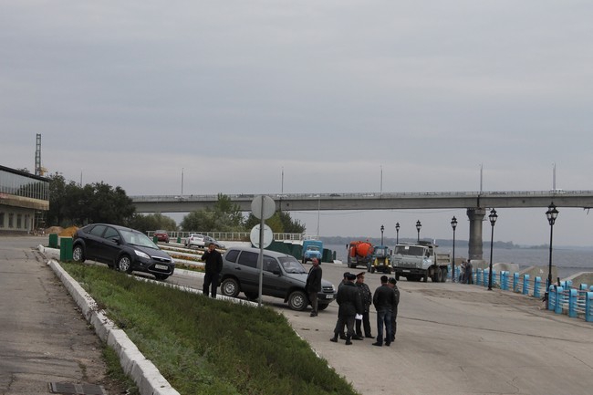 Полиция: Погибшая прыгнула с причала с сумкой и в сапогах