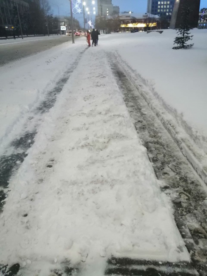 19 декабря сколько было снега. Снегопад в Саратове. Саратов дороги зимой. Снег в Саратове 2021. Снег под ногами.