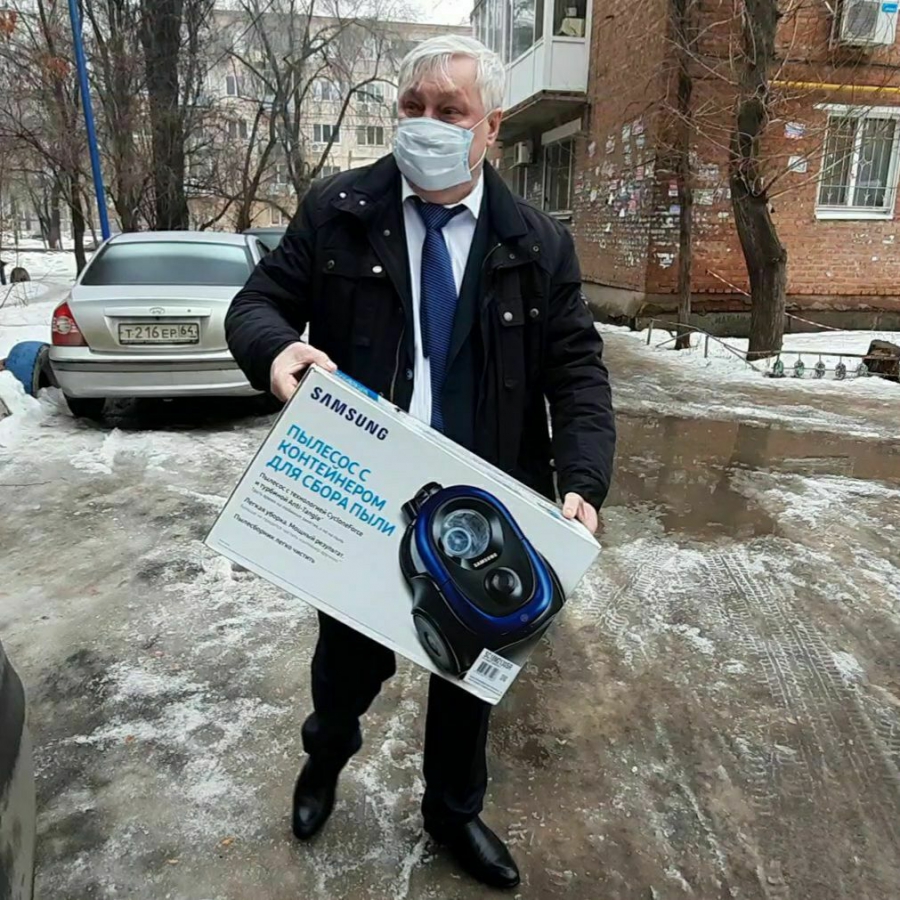 Дмитрий Плеханов поздравил с 95-летием энгельсского ветерана