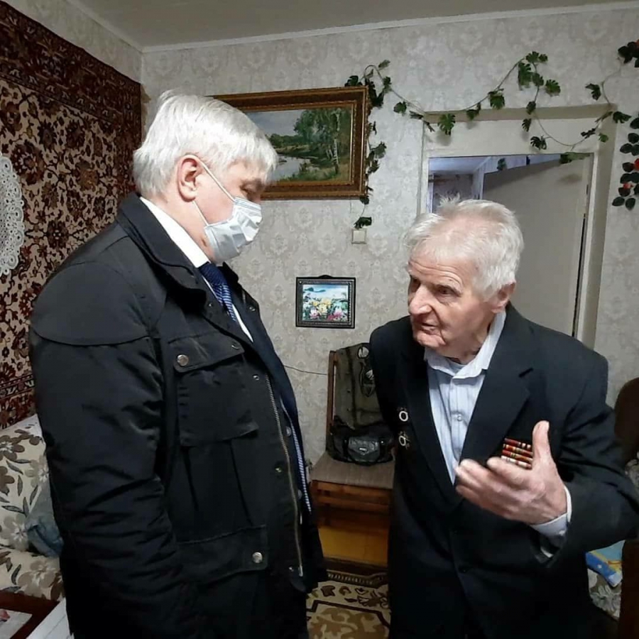 Дмитрий Плеханов поздравил с 95-летием энгельсского ветерана