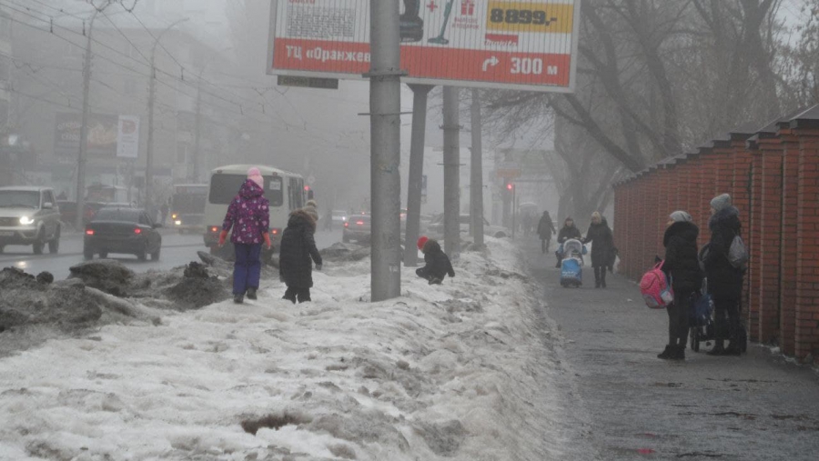В Саратове из-за гололеда и сосулек госпитализированы еще 10 человек