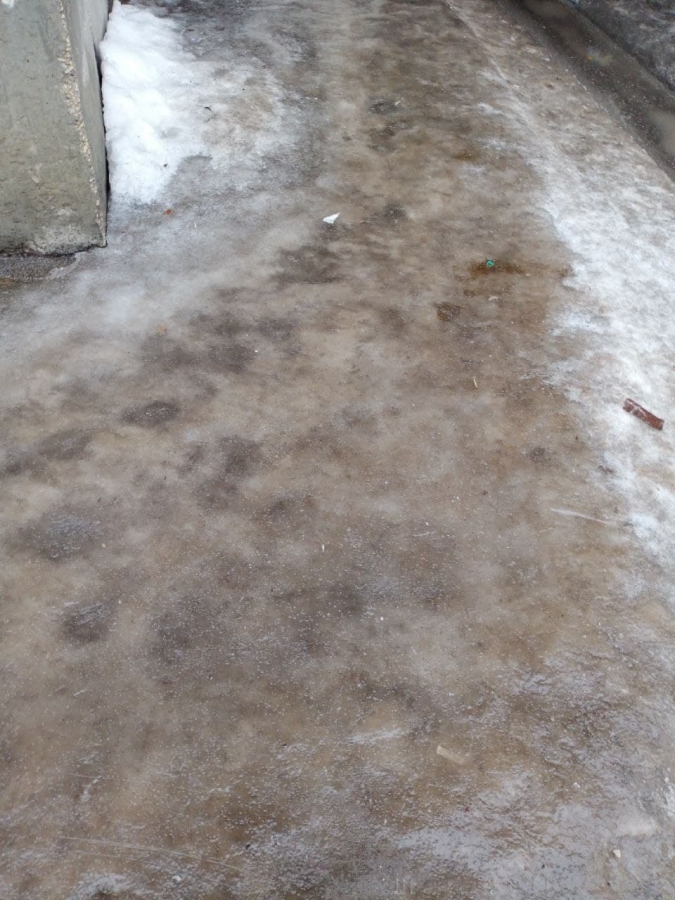 В Саратове из-за гололеда и сосулек госпитализированы еще 10 человек