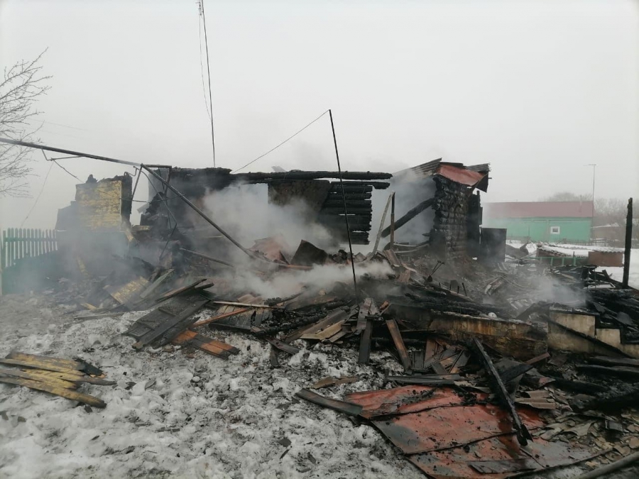 Под Балашовом женщина обгорела на пожаре в частном доме