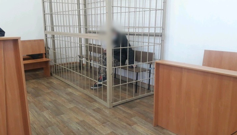 Житель Самойловки из-за обиды за маму задушил своего дядю и сдался полиции