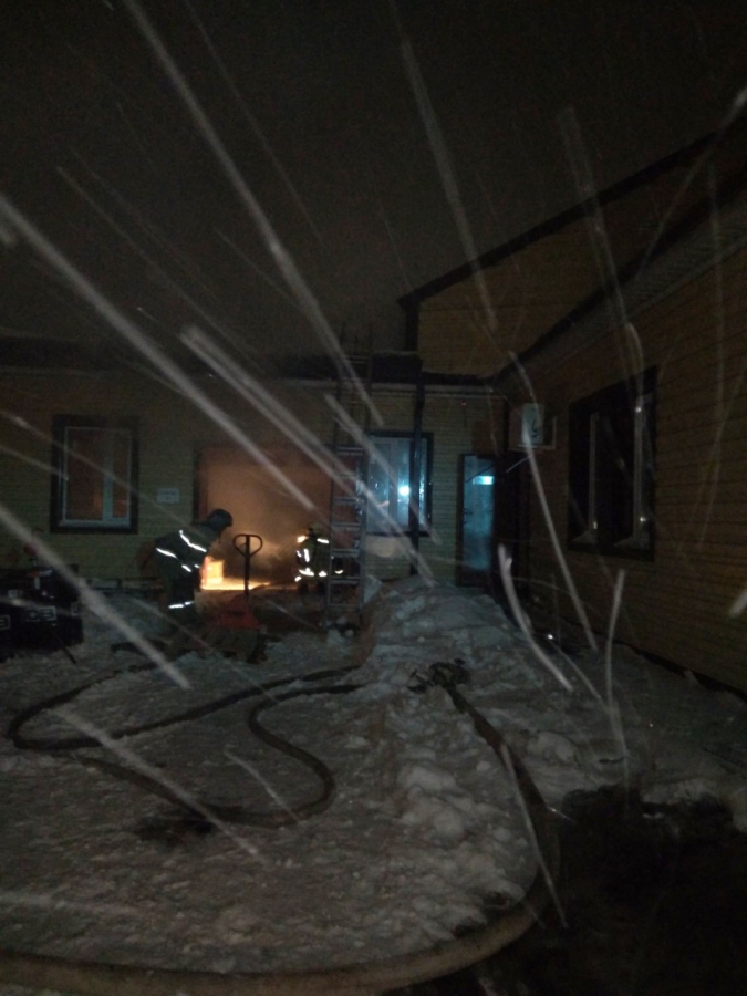 В Ленинском районе загорелся склад со спортивным оборудованием