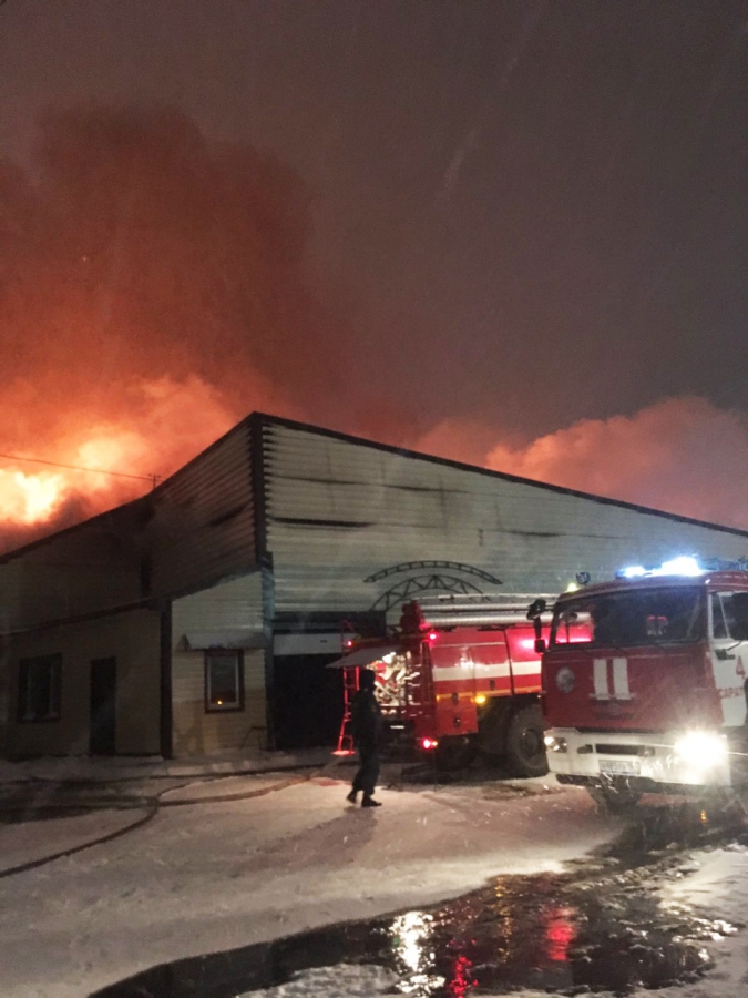 В Ленинском районе загорелся склад со спортивным оборудованием