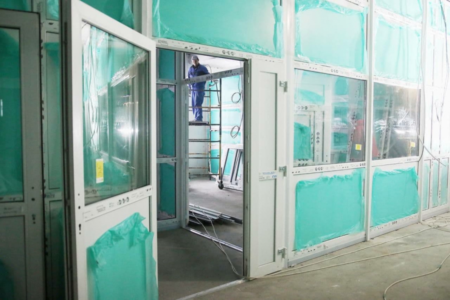 Володин потребовал сдать инфекционную больницу к 1 июля и обеспечить врачей жильем