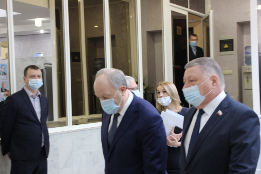 Депутаты освобождают 110 предприятий Саратовской области от уплаты налога на имущество