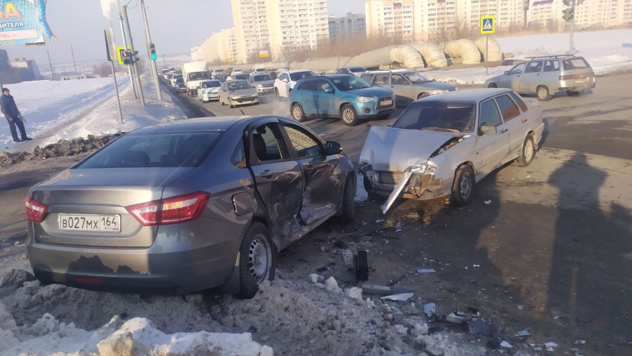 В Солнечном четырехлетний мальчик пострадал в столкновении двух «Лад»