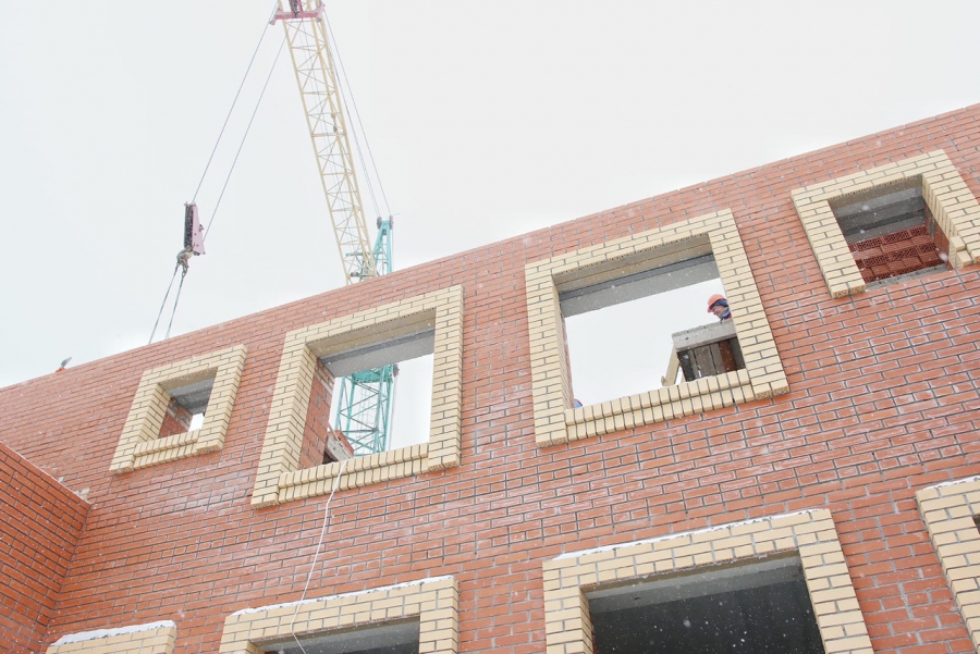 Володин: Специалистам онкологического центра тоже нужно предоставить служебное жилье