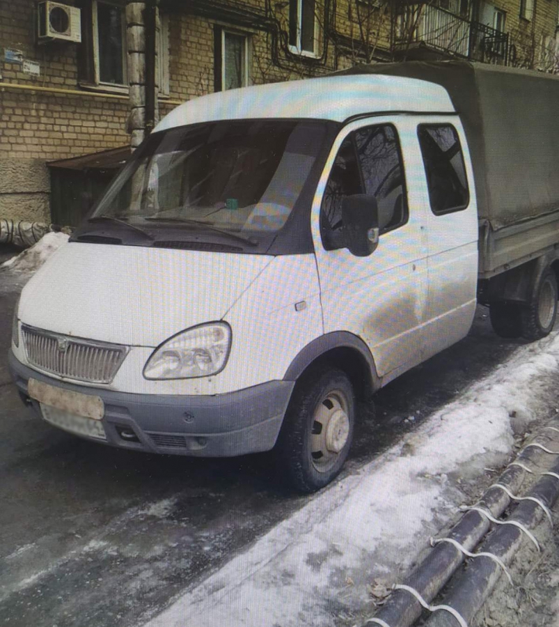 В Улешах грузовик задавил старушку во дворе, она погибла