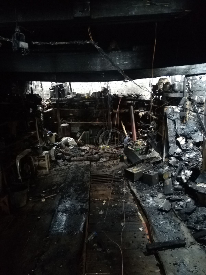 В Аркадаке юноша угнал легковушку и поджег гараж