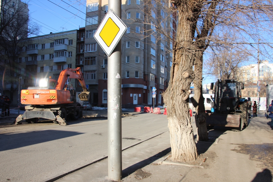 В центре Саратова десятки домов остались без тепла из-за аварии на сетях «Т Плюс»