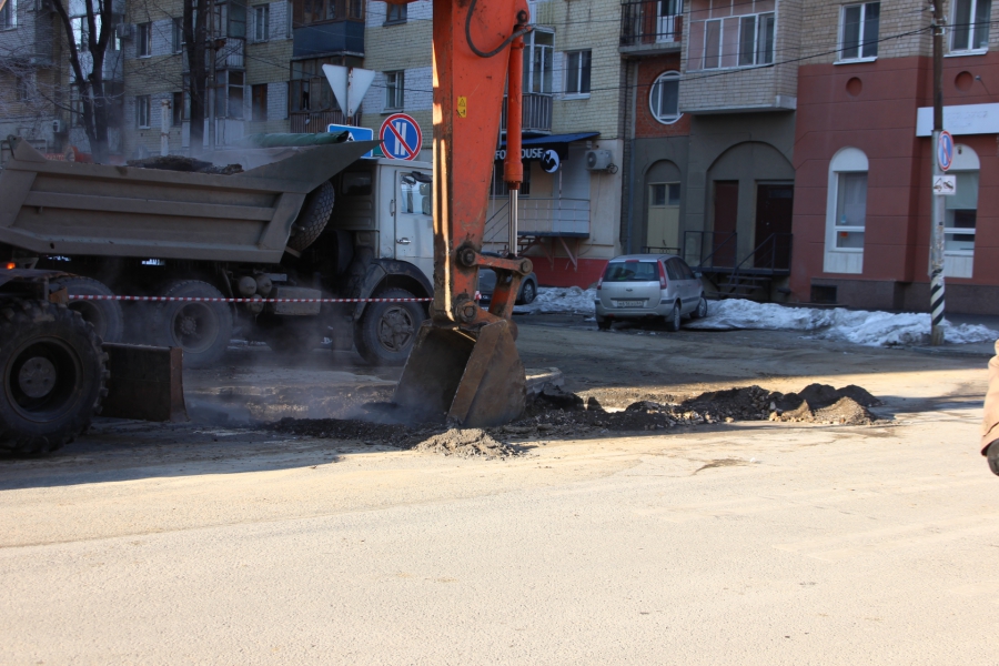 В центре Саратова десятки домов остались без тепла из-за аварии на сетях «Т Плюс»