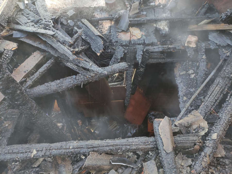 В балаковской двухэтажке заживо сгорел 82-летний мужчина