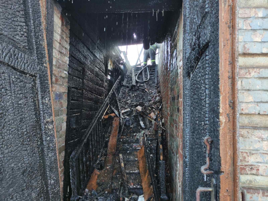 В балаковской двухэтажке заживо сгорел 82-летний мужчина