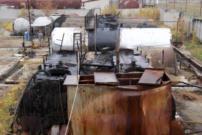 На саратовские АЗС поступал бензин из подпольного завода