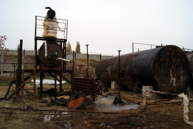 На саратовские АЗС поступал бензин из подпольного завода