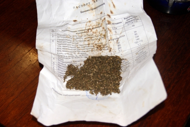 На саратовские АЗС поступал бензин из подпольного завода