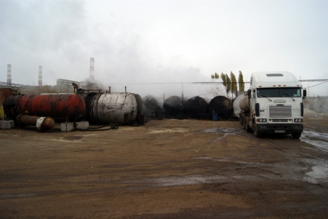 На саратовские АЗС поступал бензин из подпольного завода