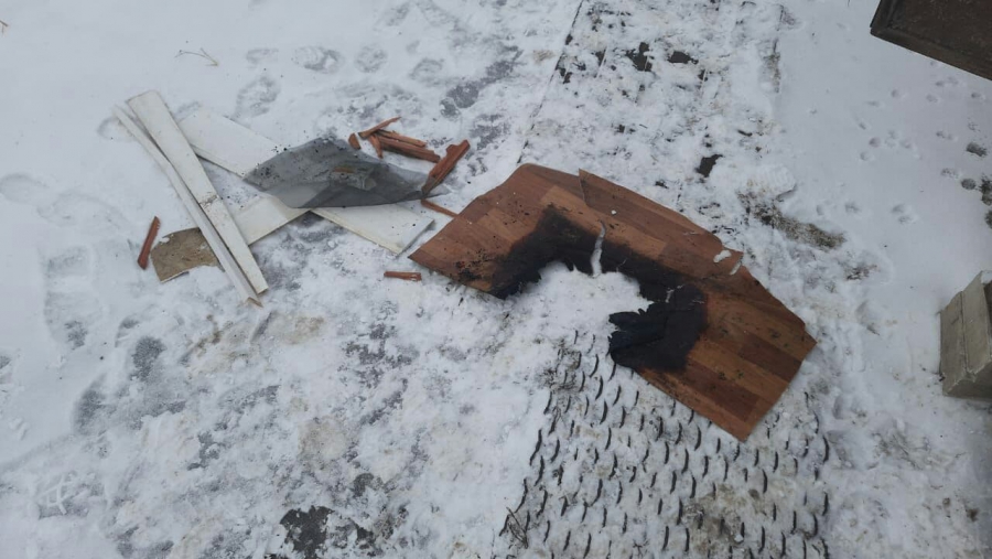 В балашовской квартире рано утром на кухне загорелся пол