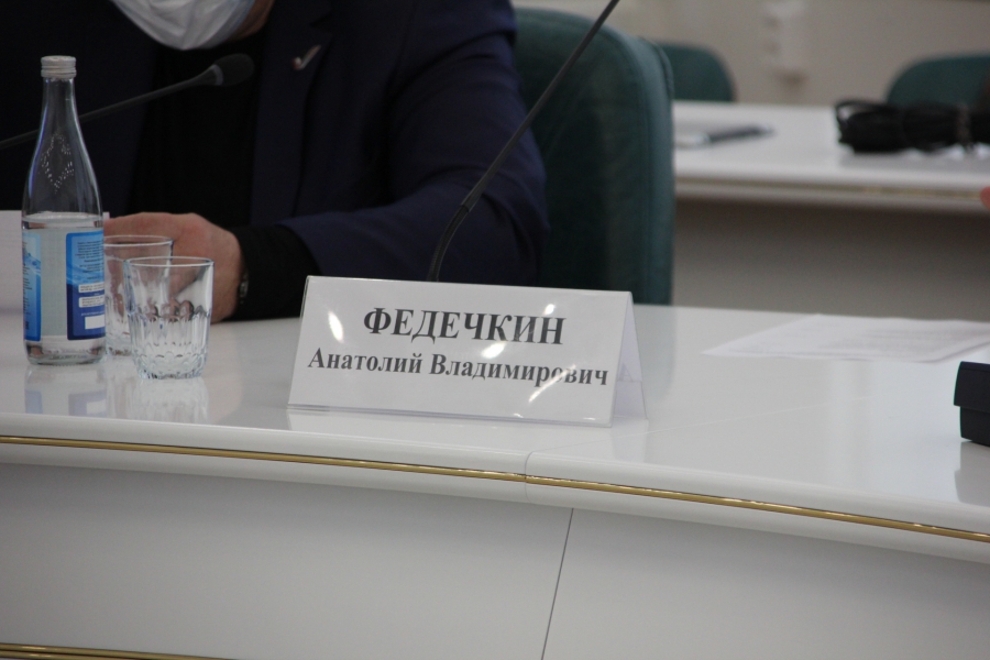 Федеральному замминистра доложили о ремонте саратовских дворов