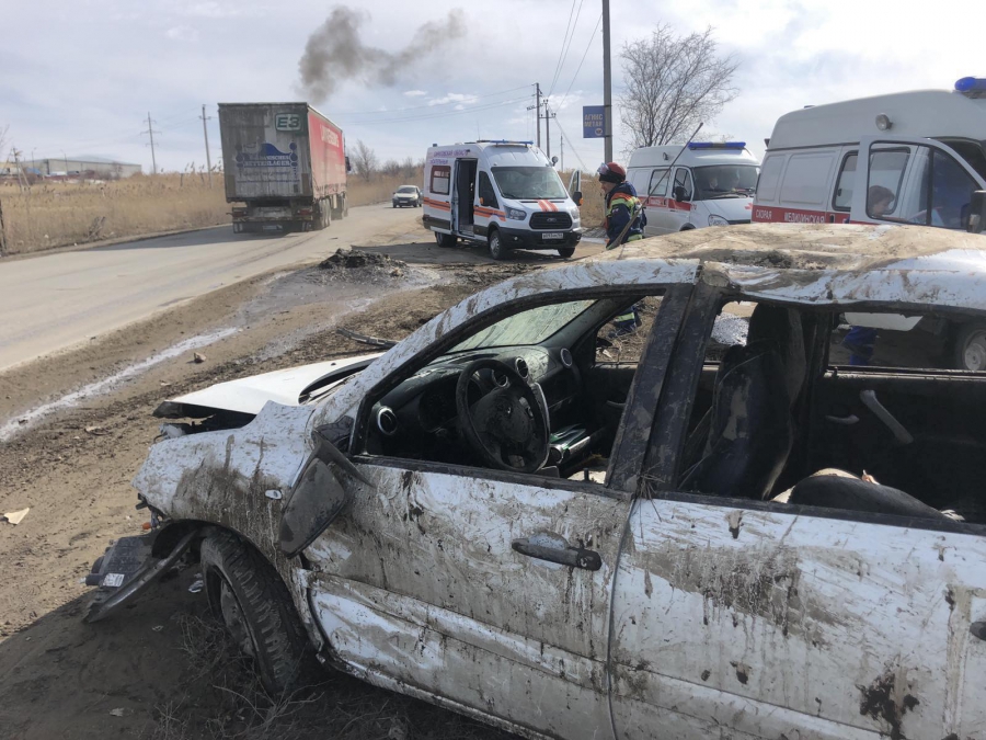 Водитель «Гранты» устроил ДТП с такси и покалечил 5-месячную девочку