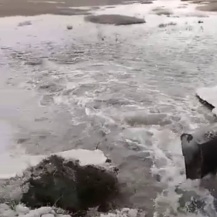 В Балашовском районе талые воды размыли дорогу