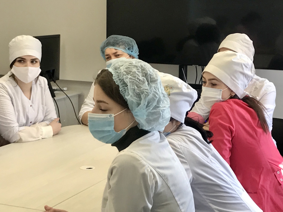 Юрий Максимов: Студенты медколледжа смогли задать свои вопросы специалистам о будущей профессии