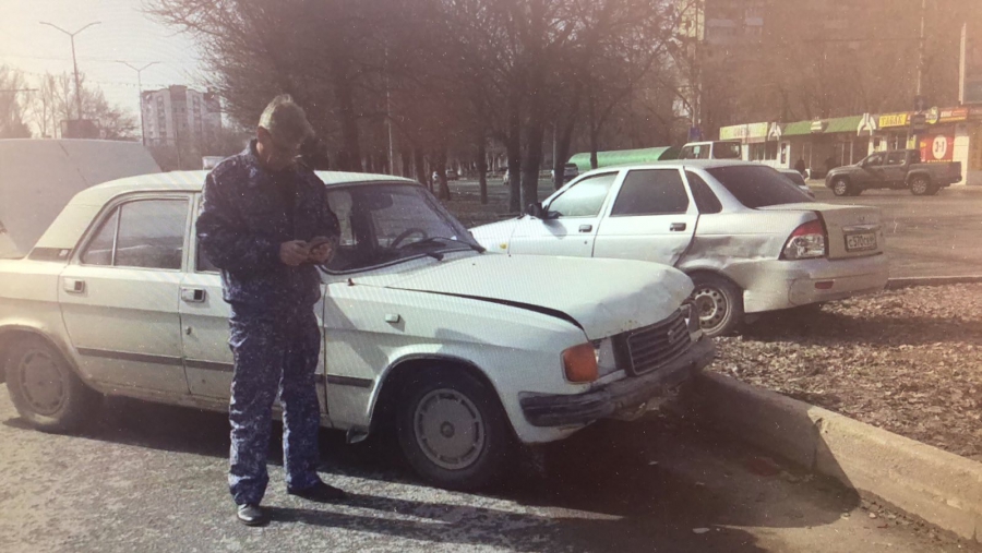 Две женщины попали в больницу после столкновения «Волги» и «Приоры»