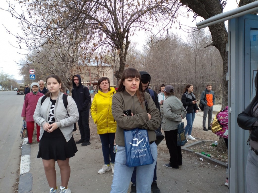 Жители Саратова возмущены слишком долгим ожиданием автобусов №90