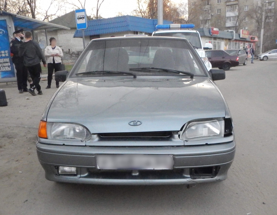 Саратовец угнал на Бульварной машину и разбил ее