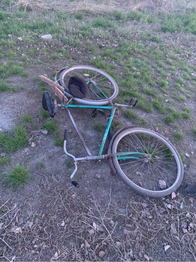 На набережной кроссовер травмировал пожилого велосипедиста