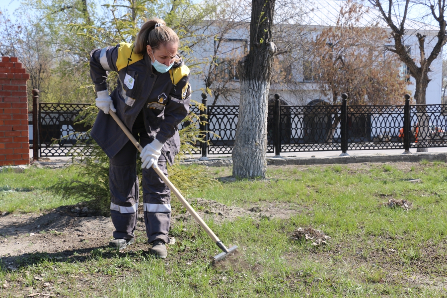 Работники Саратовского НПЗ приняли участие в экологической акции «Зеленая весна»