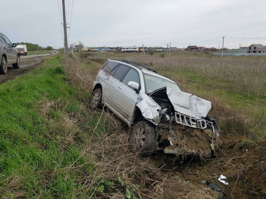 На Кумысной поляне столкнулись 4 иномарки