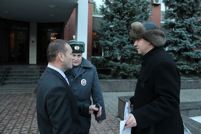 Коммунисты устроили флеш-моб против бюджета Саратова