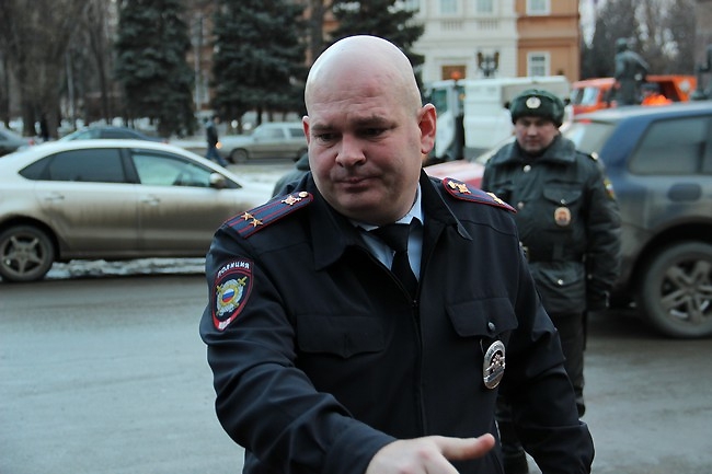 Коммунисты устроили флеш-моб против бюджета Саратова