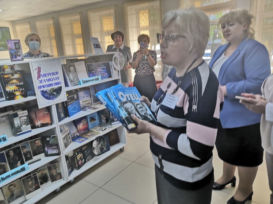 Депутат Рогожин призвал изыскать дополнительное финансирование на пополнение сельских библиотечных фондов