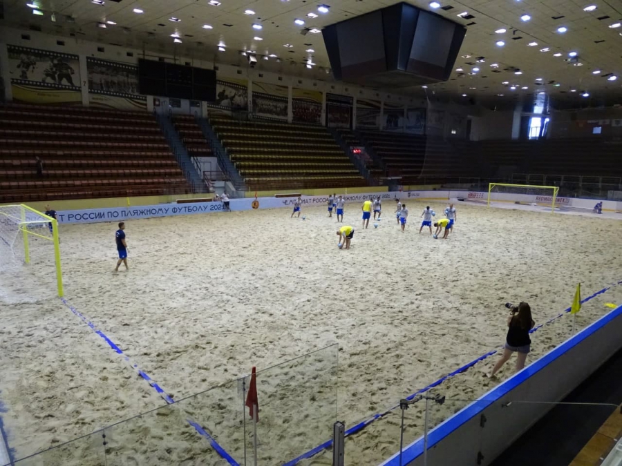 В Саратове матчи ЧР по пляжному футболу решено провести под крышей