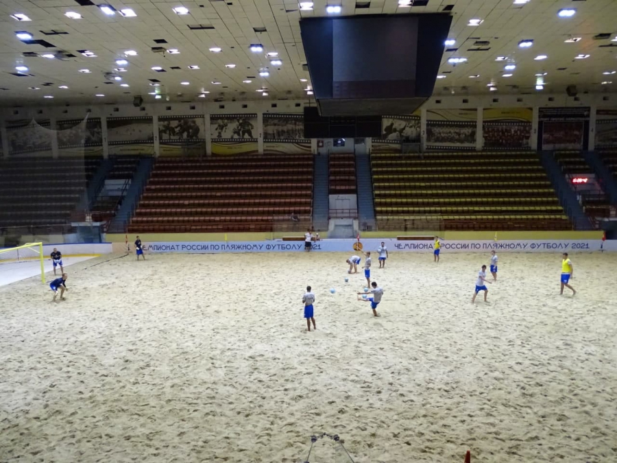 В Саратове матчи ЧР по пляжному футболу решено провести под крышей