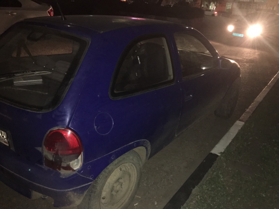 Во дворе на СХИ «Опель» сбил 11-летнего мальчика