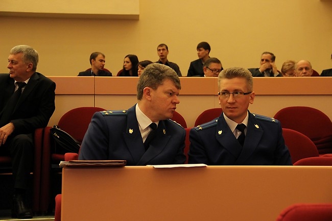 Областные депутаты сократили бюджет на 3 миллиарда