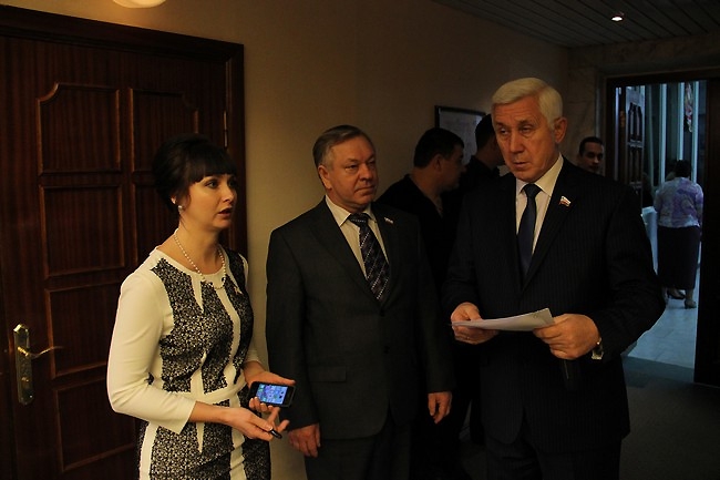 Областные депутаты сократили бюджет на 3 миллиарда