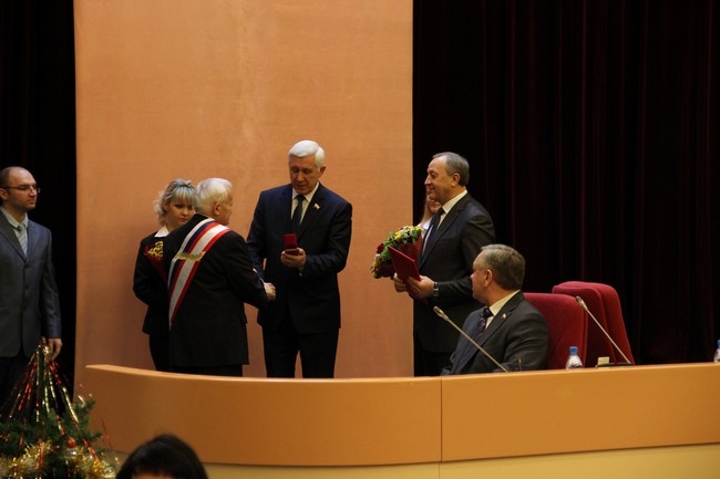 Областные депутаты сократили бюджет на 3 миллиарда