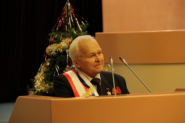 Областные депутаты сократили бюджет на 3 миллиарда